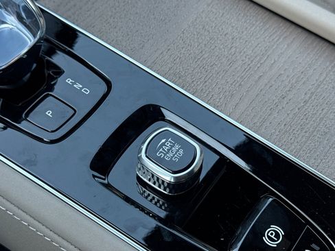 New 2026 Volvo XC90 B6 Plus AWD/4WD image 21