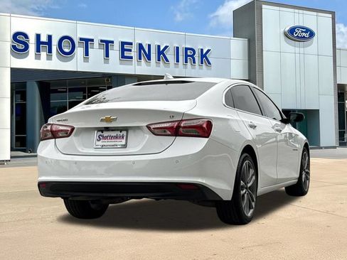 Used 2023 Chevrolet Malibu LT w/ Driver Confidence Package FWD image 8