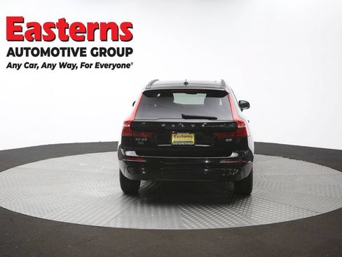 Used 2023 Volvo XC60 B5 Core FWD image 37