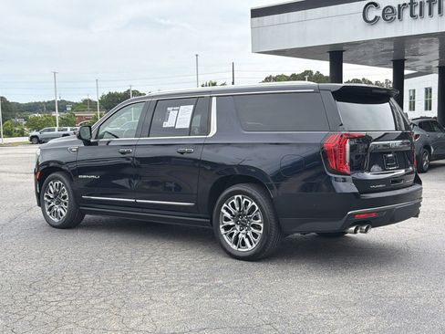 Used 2024 GMC Yukon XL Denali Ultimate AWD/4WD image 10