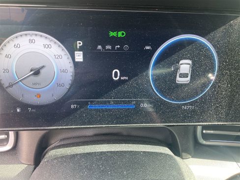 Used 2024 Hyundai Elantra SEL w/ Convenience Package FWD image 11