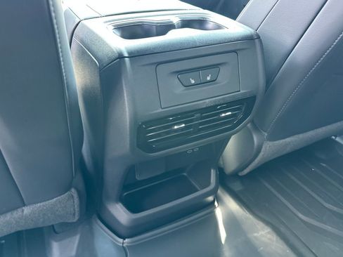 New 2025 Chevrolet Silverado EV LT image 15