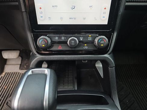 Used 2025 Ford Ranger Lariat w/ FX4 Off-Road Package image 22