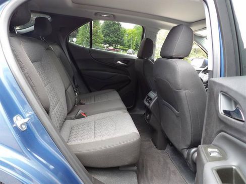 Used 2024 Chevrolet Equinox LT FWD image 34