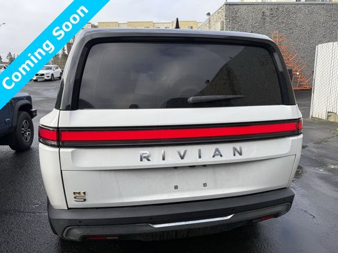 Used 2023 Rivian R1S Adventure image 5