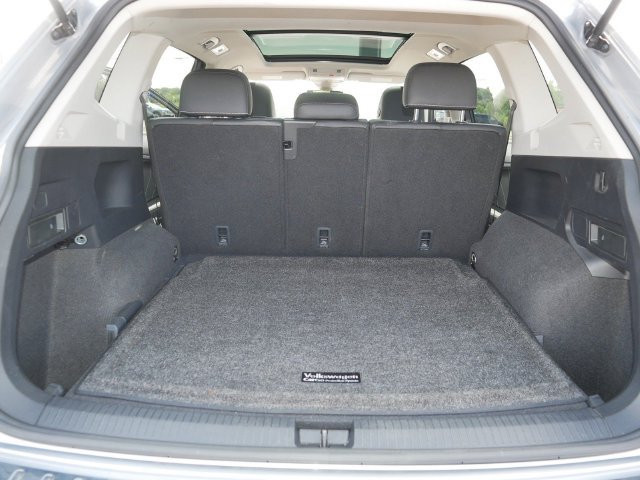Certified 2023 Volkswagen Tiguan SE w/ Panoramic Sunroof Package AWD/4WD image 18