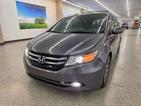 Used 2014 Honda Odyssey Touring image 1