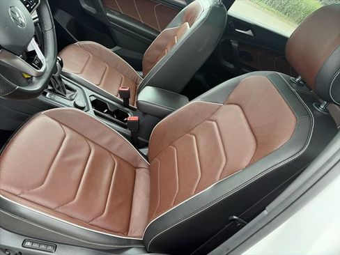 Used 2022 Volkswagen Tiguan SEL R-Line AWD/4WD image 29