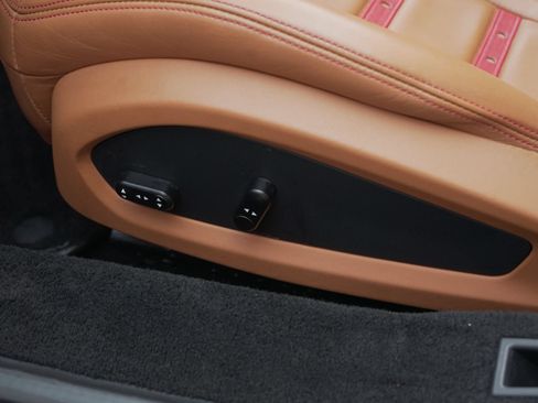 Used 2018 Ferrari 488 Spider RWD image 20