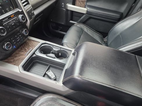 Used 2019 Ford F350 Lariat w/ Lariat Ultimate Package image 29