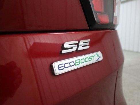 Used 2017 Ford Escape SE w/ Equipment Group 201A FWD image 22