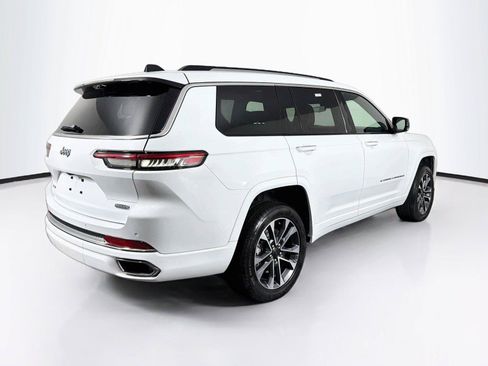 Used 2023 Jeep Grand Cherokee L Overland w/ Luxury Tech Group IV AWD/4WD image 11