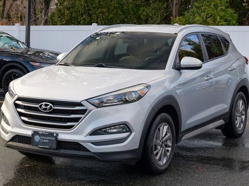 Used 2018 Hyundai Tucson SEL image 3