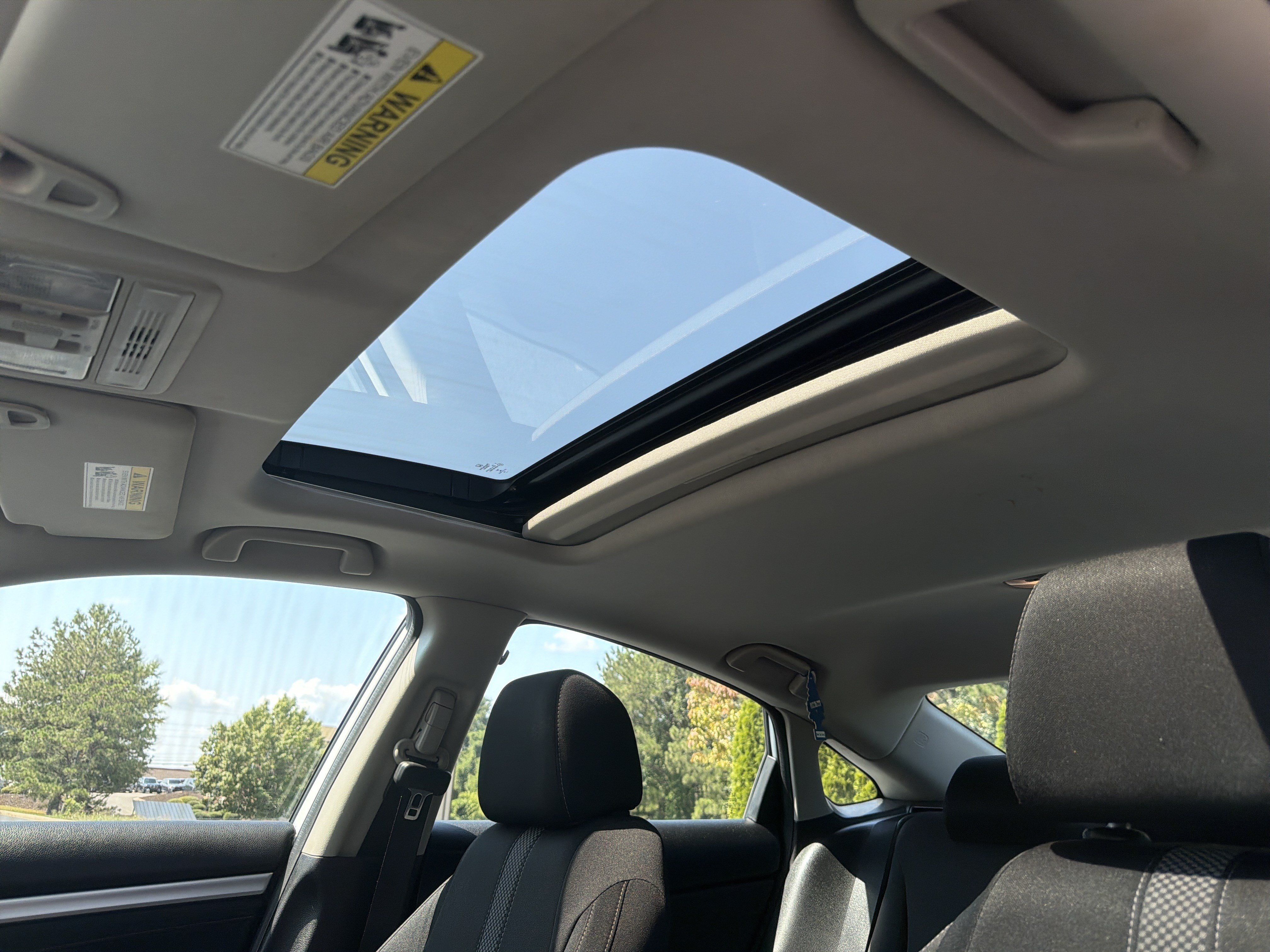 Used 2019 Honda Civic EX image 8