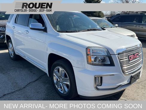 Used 2017 GMC Terrain Denali image 1