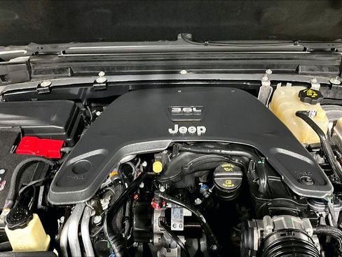 Used 2021 Jeep Wrangler Unlimited Rubicon AWD/4WD image 42