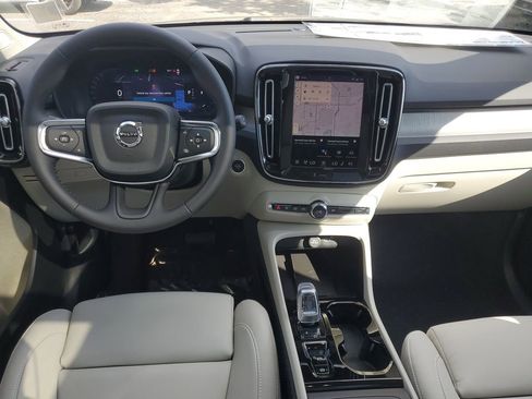 New 2026 Volvo XC40 B5 Ultra w/ Protection Package Premier image 6