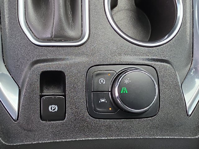 Certified 2022 Chevrolet Traverse LT FWD image 33