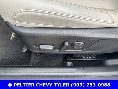 Used 2023 Hyundai Tucson Limited AWD/4WD image 16
