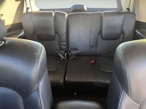 Used 2021 Nissan Armada SL w/ Captain's Chairs Package AWD/4WD image 29