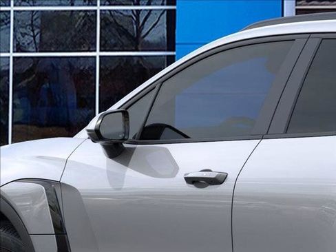 Used 2025 Chevrolet Blazer EV LT w/ Midnight/Sport Edition image 12