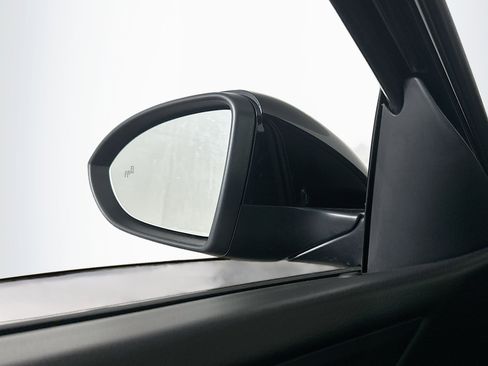 Used 2025 Volkswagen Jetta SE image 16