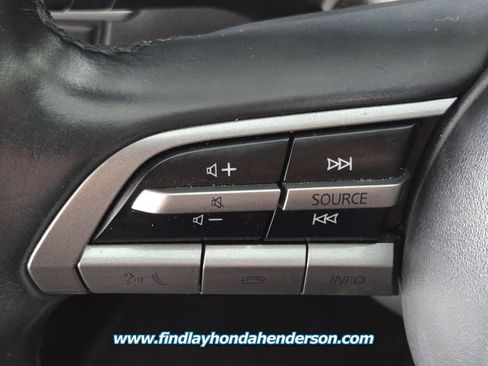 Used 2020 MAZDA MAZDA3 Hatchback image 25