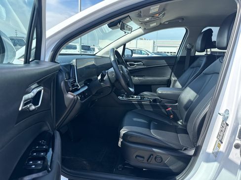 Used 2023 Kia Sportage EX FWD image 11