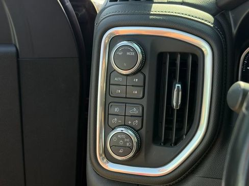 Used 2021 GMC Sierra 1500 SLT w/ SLT Premium Package AWD/4WD image 34