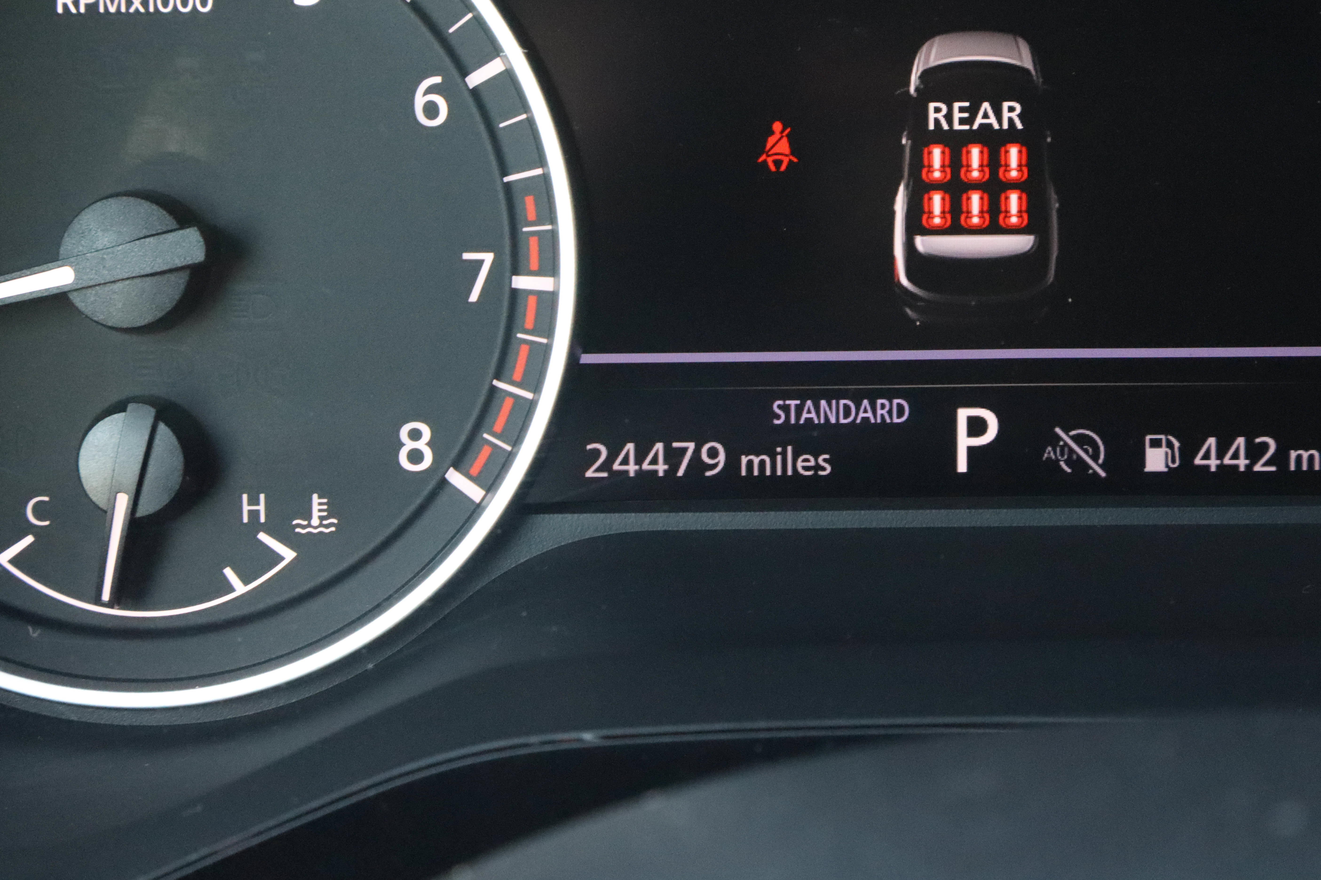 Used 2025 Nissan Pathfinder SV FWD image 29