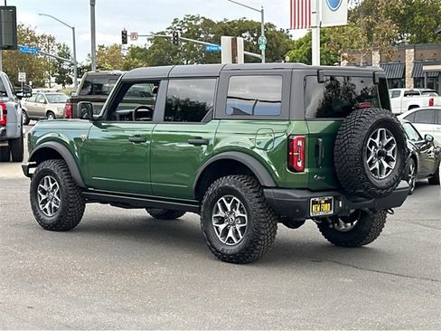 New 2025 Ford Bronco Badlands image 4