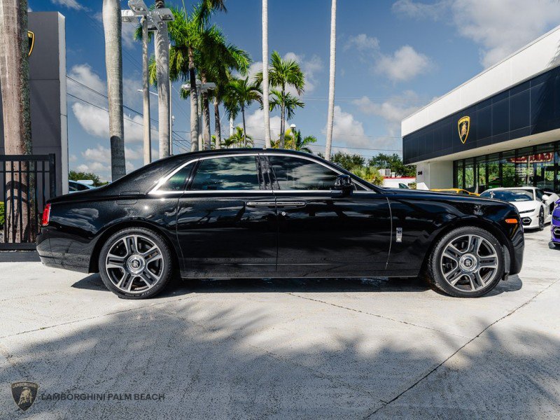 Used 2017 Rolls-Royce Ghost RWD image 7