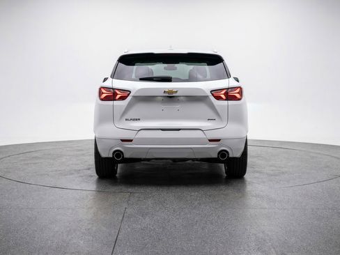 Used 2025 Chevrolet Blazer LT FWD image 7