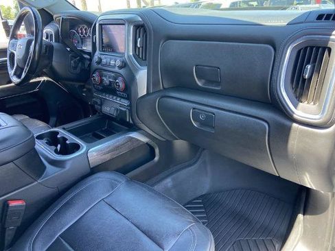 Used 2021 Chevrolet Silverado 2500 LTZ AWD/4WD image 23