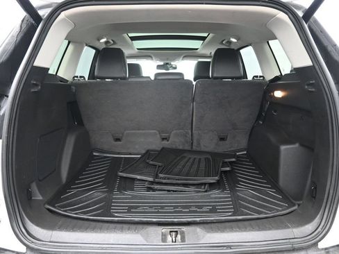 Used 2015 Ford Escape Titanium w/ Equipment Group 301A AWD/4WD image 30