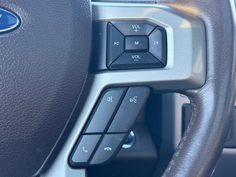 Used 2018 Ford F150 King Ranch image 15