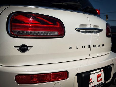 Used 2023 MINI Cooper Clubman S w/ Signature Upholstery Package image 9