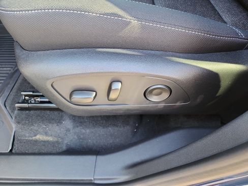 New 2026 Chevrolet Traverse LT image 19