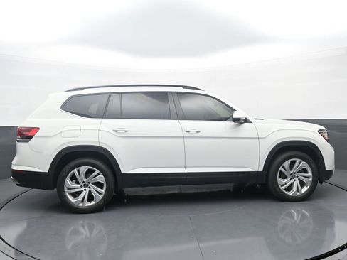 Used 2021 Volkswagen Atlas SE w/ Towing Package FWD image 8