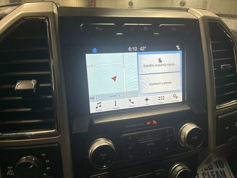 Used 2017 Ford F150 Lariat w/ Equipment Group 502A Luxury image 27