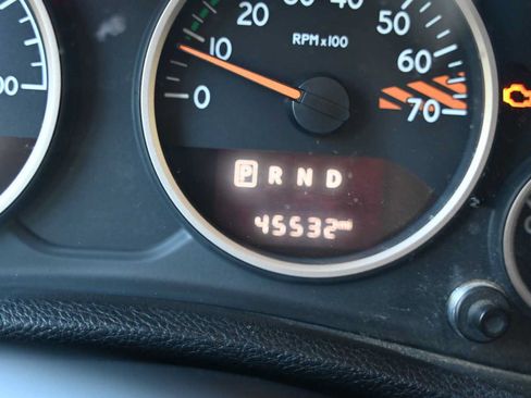 Used 2016 Jeep Wrangler Unlimited Sahara AWD/4WD image 23