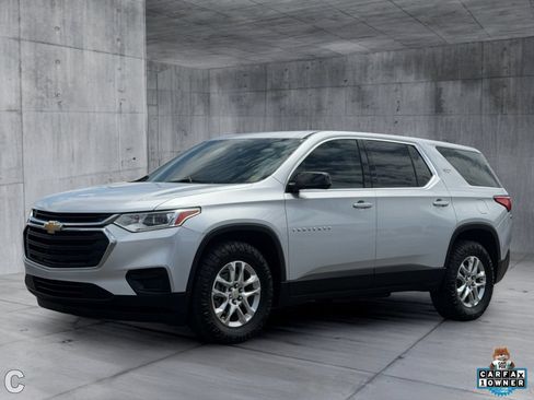 Used 2020 Chevrolet Traverse LS AWD/4WD image 2