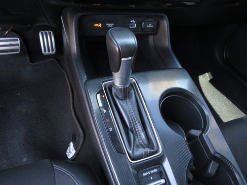 Certified 2024 Honda Civic Sport image 19