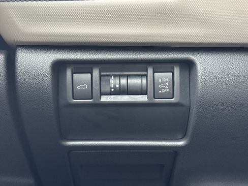 Used 2026 Subaru Forester Premium AWD/4WD image 8