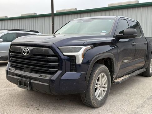 Used 2024 Toyota Tundra SR5 AWD/4WD image 10