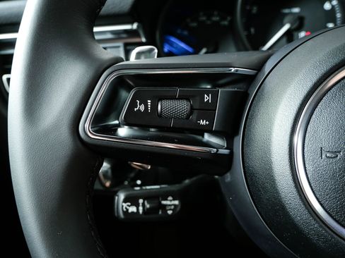 New 2026 Porsche Macan AWD/4WD image 11