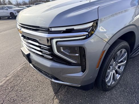 New 2026 Chevrolet Suburban Premier image 12