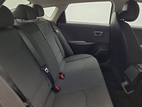 Used 2025 Kia K4 FWD image 19