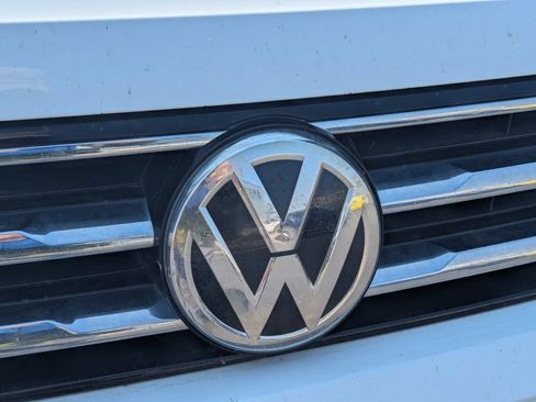 Used 2020 Volkswagen Tiguan S FWD image 11