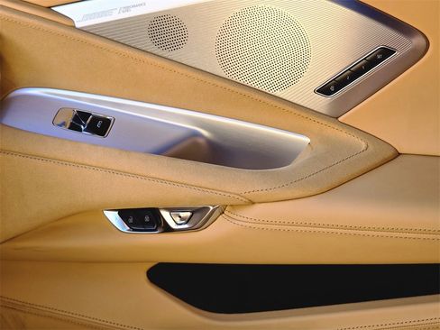 Used 2022 Chevrolet Corvette Stingray Premium Cpe w/ Z51 Performance Package image 27